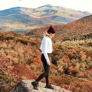 Athleta Headlands Hybrid Cargo Tight